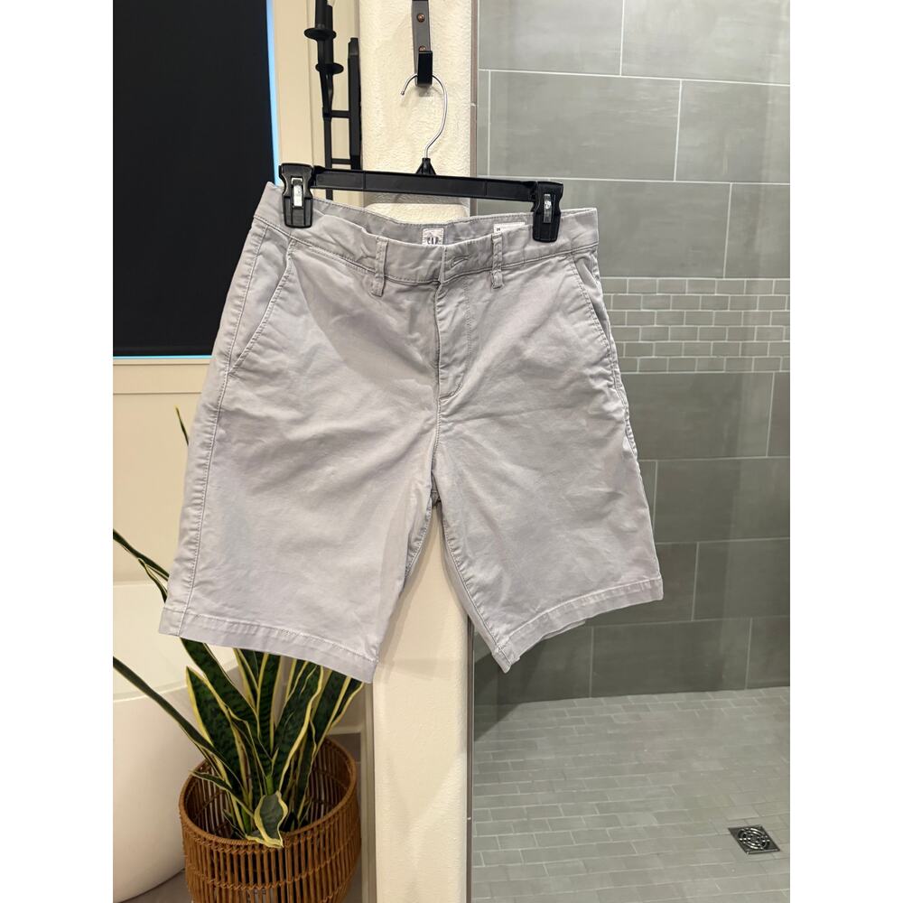 Gap Men’s 10 inch chino shorts